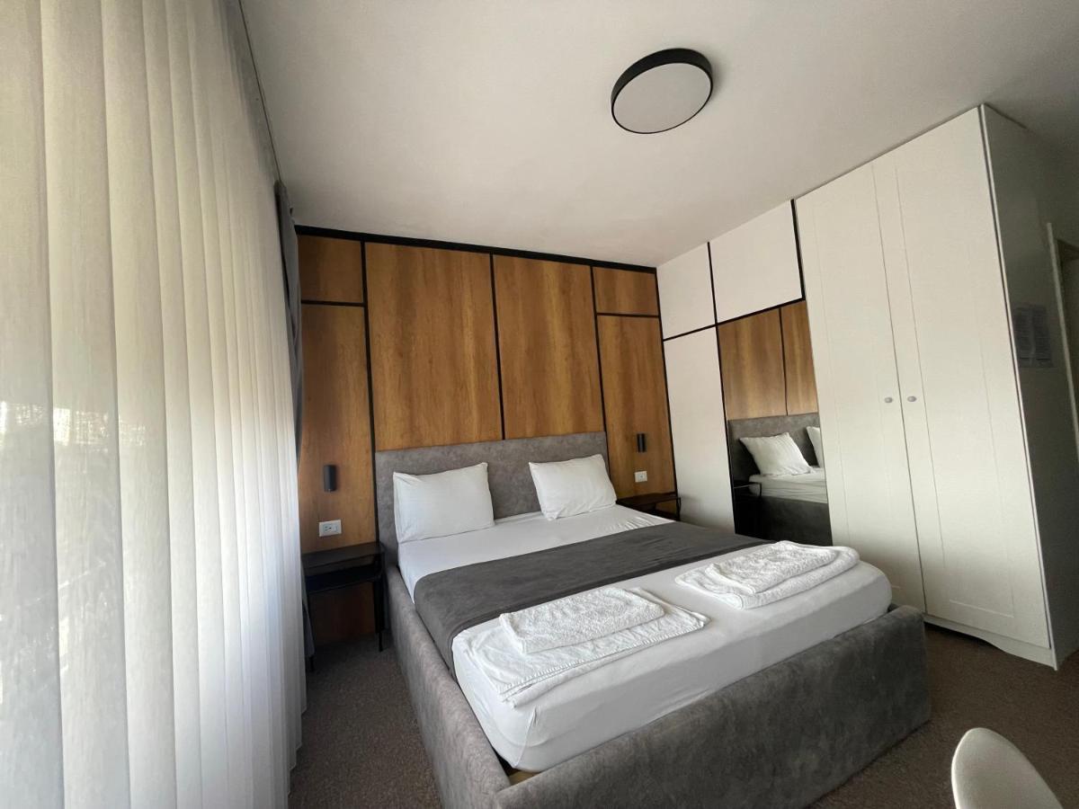 פרישטינה New Prishtina Luxury Rooms מראה חיצוני תמונה
