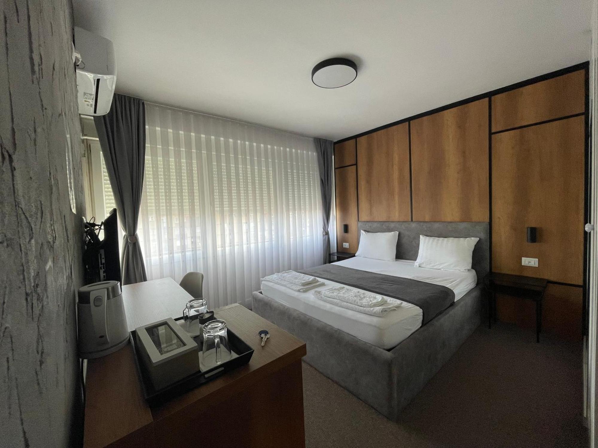 פרישטינה New Prishtina Luxury Rooms מראה חיצוני תמונה
