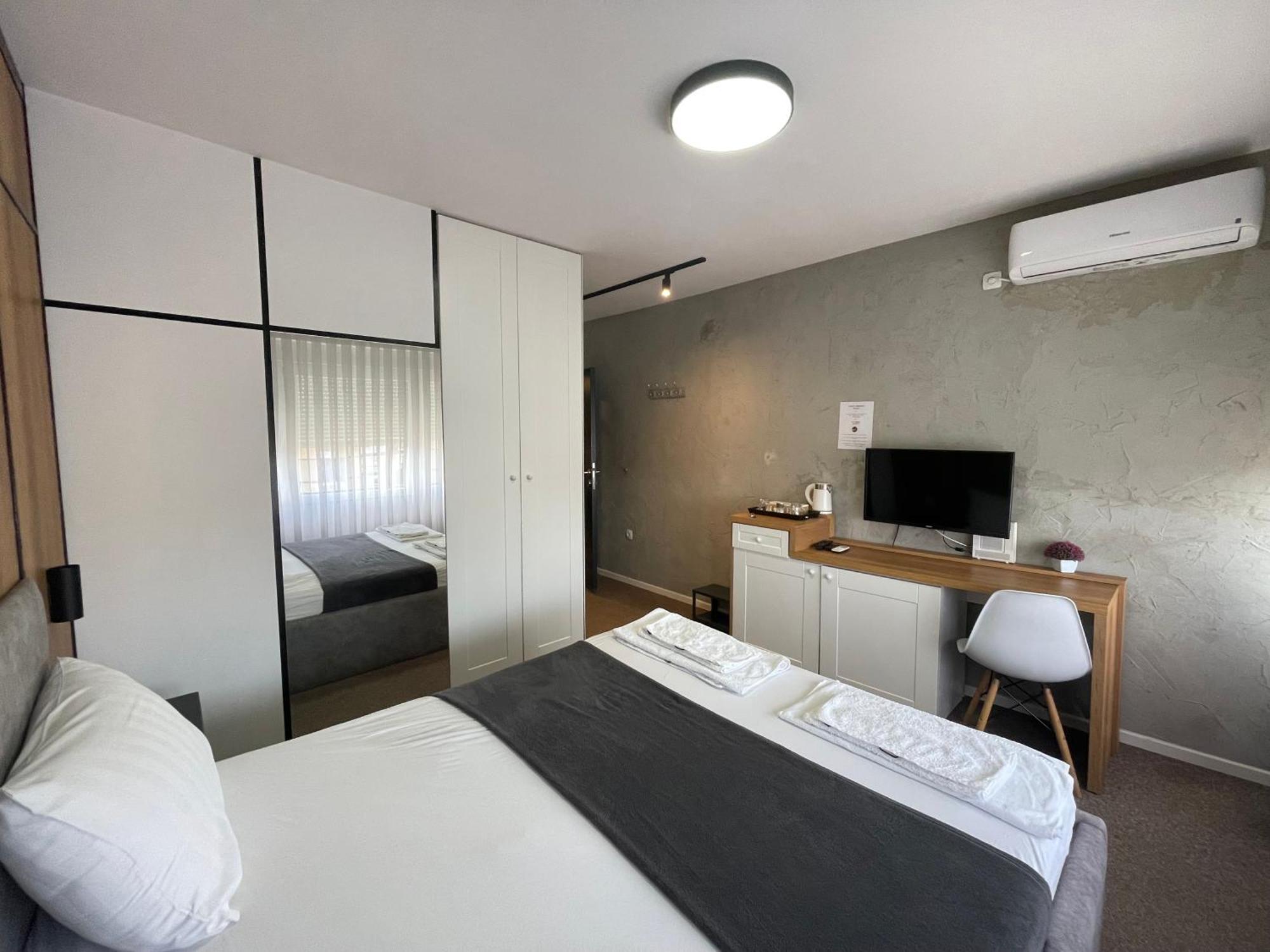 פרישטינה New Prishtina Luxury Rooms מראה חיצוני תמונה